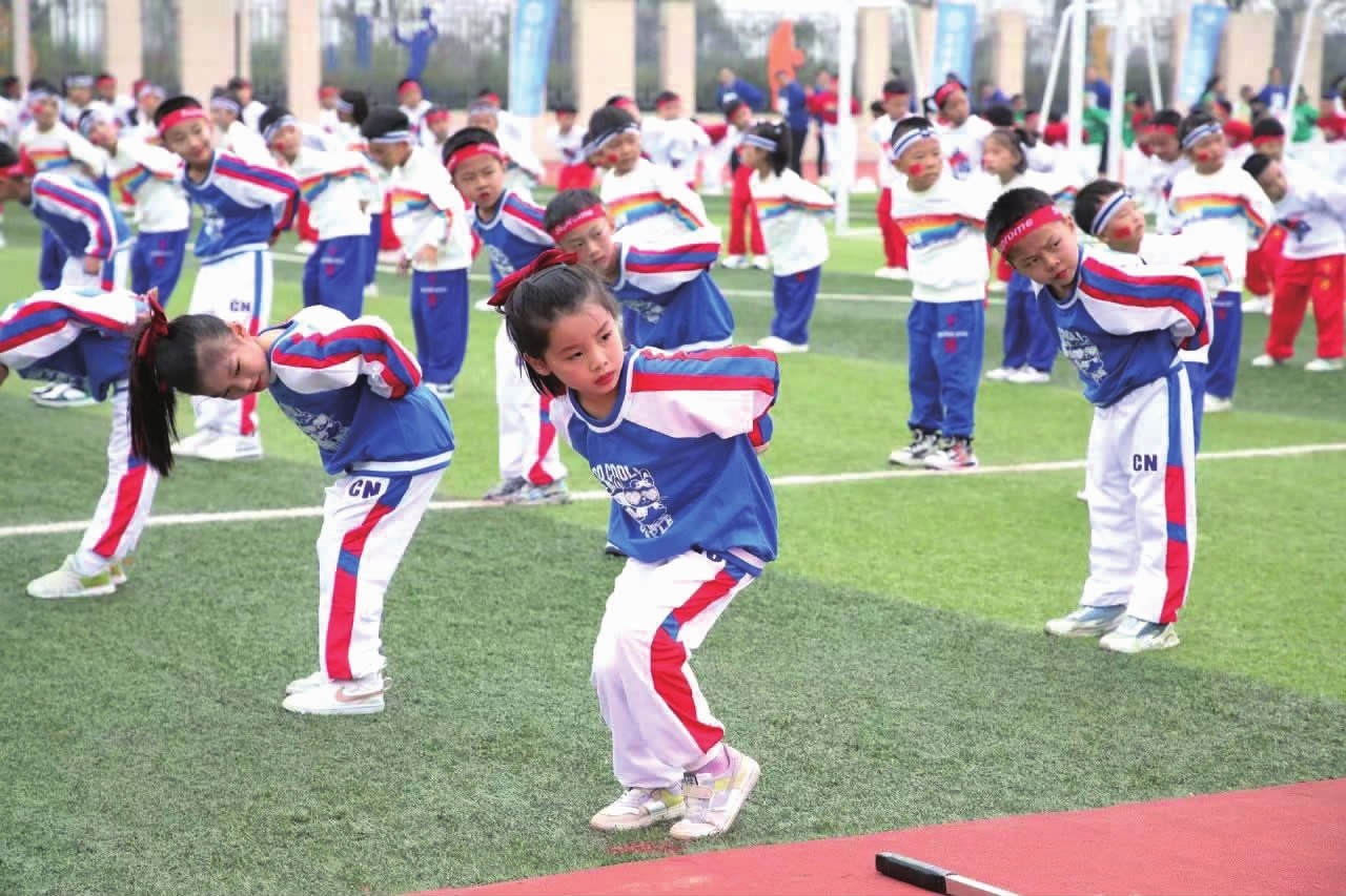 克拉克斯顿赛季第2次三双，本赛季唯二多次拿下三双的中锋