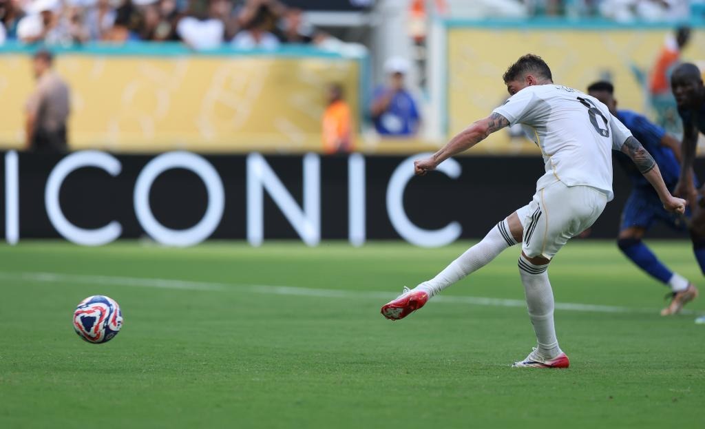 纽约洋基队索托在 2025 常规赛最后一天击出第 45 支本垒打